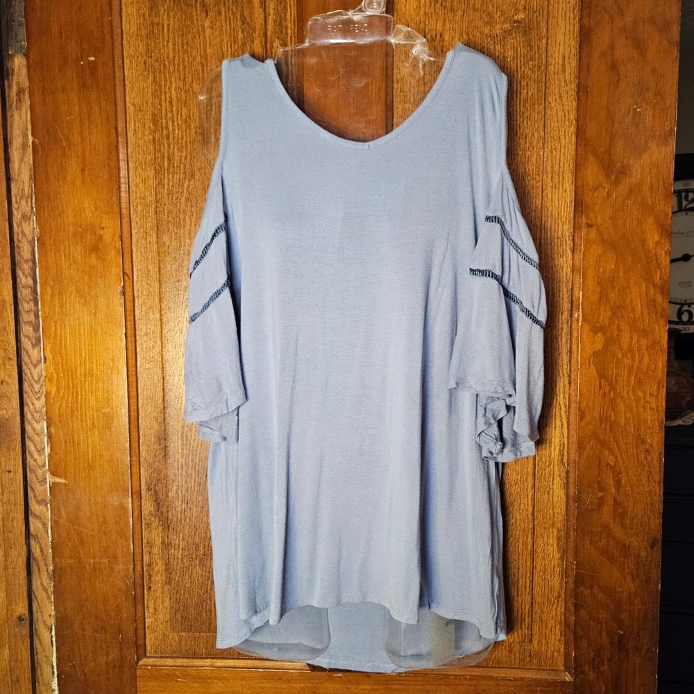 Hannah Women Light Blue Cold Shoulder Top V-Neck Crochet Flutter Sleeve Large